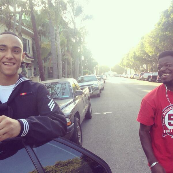 Getting_Out_'s tweet image. Reunited. Ty and Mike. #wegottagetoutofhere #fosterbrothers #reunited #mikeandty #navy #navysailor