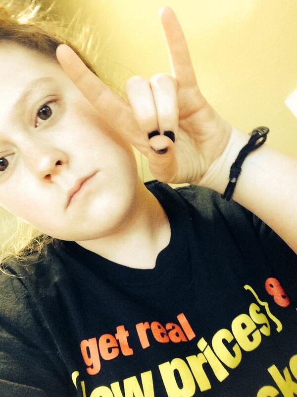 loloolson tweet picture