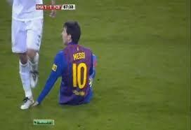 3FLnQe_FCB's tweet photo. الذي ينهقون عن دعس بوسكيتس لبيبي غير المقصود : http://t.co/zj5qbsjs8a