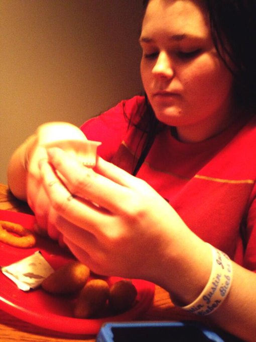 Watch Anaysia's leaked NSFW photo on TwXstars