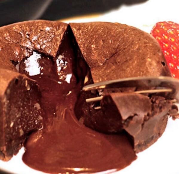 Chocolate_10ve's tweet photo. もくもく木曜！あとちょっと頑張れ！ http://t.co/eMwJmSo9fM