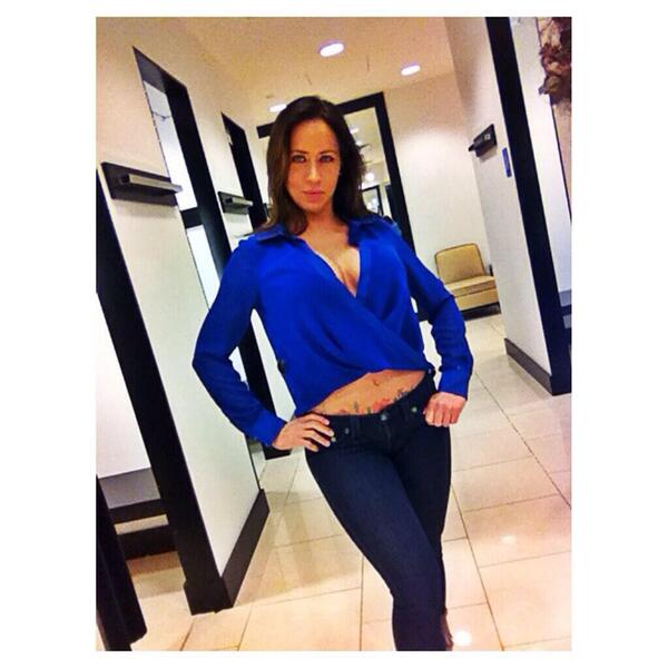 Minnesota_Milfs's tweet photo. @The__Wise 's mom is BANGIN!! Wooo http://t.co/5o1vLawsdM