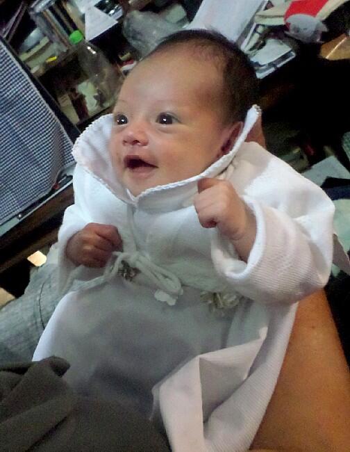 Orsit's tweet photo. I'm sure she won't miss me but I will surely miss her :) -P.S. to Mom and Dad: You better teach her to say my name! http://t.co/eq01BfdVY3