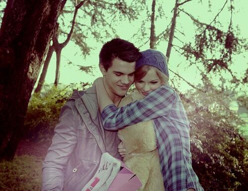 TaylorSwiftCE's tweet photo. http://t.co/UdO9NzkZU8