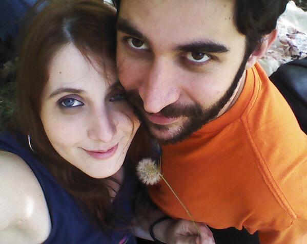 panaggio's tweet photo. Soon to be on a picture frame on my desk. We're gonna be apart for a month, but I'll see you all the time @mel__ <3 http://t.co/JvMqn5VhU5