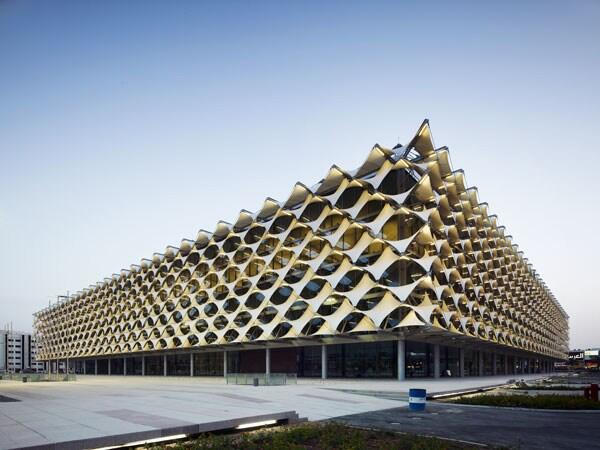 A rippling fabric façade for King Fahd's library in Riyadh. bit.ly/1fako6A