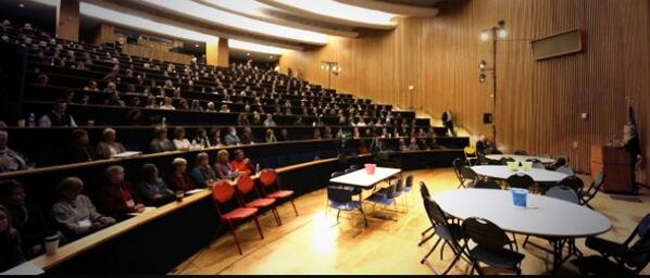 carolinebella5's tweet image. #classisbackinsession