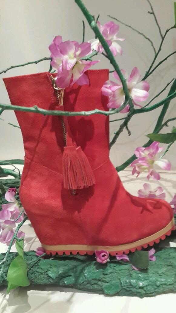 ●•La lluvia es una buena excusa para un gustito•●las esperamos de 10 a 13hs.&amp; 17 a 20 hs.