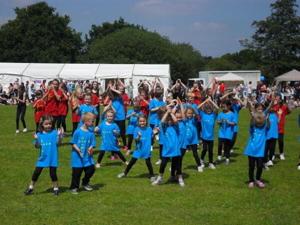 Memories of last summer <a href="/AltyFestival/">Altrincham and District Festival</a> <a href="/TraffordLocals/">Trafford Locals</a> <a href="/traffordevents/">Trafford Events</a> <a href="/TraffordCN/">Trafford Comm News</a> Altrincham Festival in the sun!
