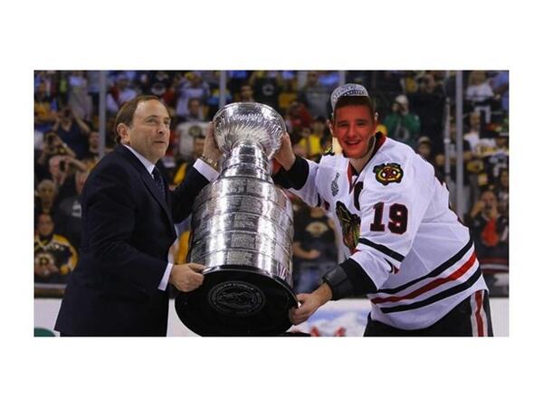 Stationly_Cup14's tweet image. Accepting the #SSL14 #CUP last year