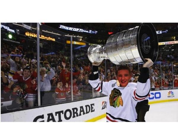 Stationly_Cup14's tweet image. Parading the ICE #SSL13 #Stationlycup