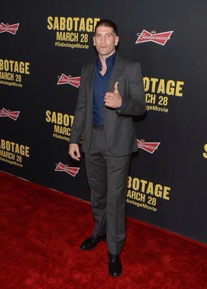JonBernthalFan_'s tweet photo. Jon Bernthal at the premiere of Open Road Films' 'Sabotage' @jonnybernthal http://t.co/9QyXtdH3wj http://t.co/UlRW0ilGX4