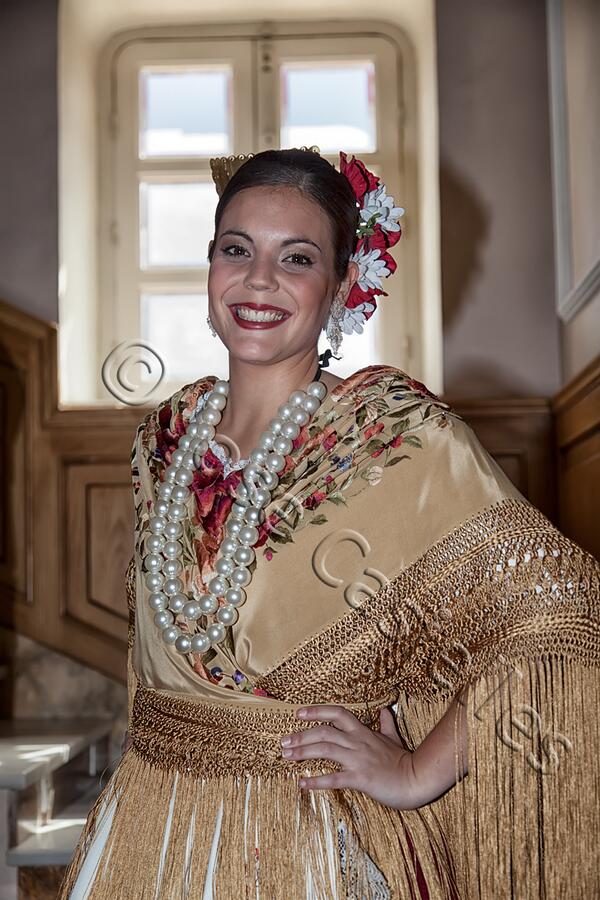 Yeclana's tweet photo. @TodosobreYecla  @yeclaorg  @SanIsidroYecla #SanisidroYecla @YeclaCapital @Foto_Casielles  Jessica Cerezo 1ª Dama http://t.co/eN9JVgvYvP