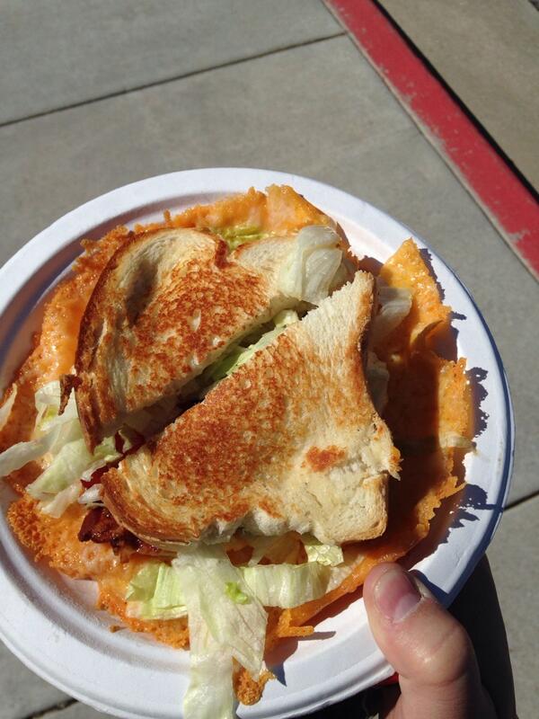 jakolbi's tweet photo. Lunch from the grilled cheese truck. http://t.co/oP84zVTmEY