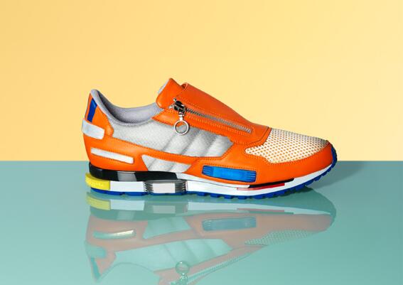 USEDmag's tweet photo. Proof that Raf can do no wrong. Adidas x Raf Simons, in stores March 27th - http://t.co/C7L6vibNQn http://t.co/qVA3WvcdYg