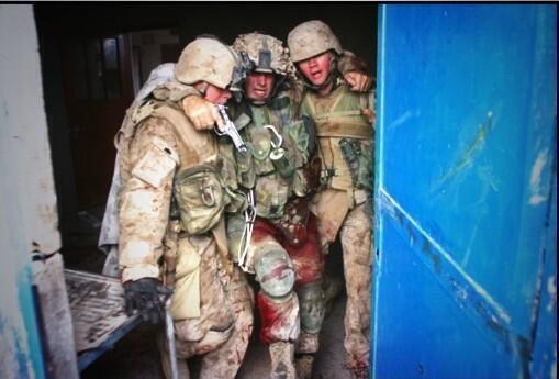 SedKing1's tweet photo. I wonder how many retweets this hero can get http://t.co/d3JCox6XvC