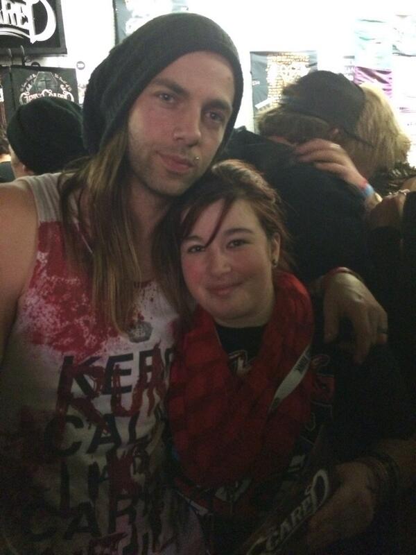 Kercee1's tweet photo. Met @JohnnybSCARED and I absolutely love @WeGetScared my favorite band and these guys are my heroes http://t.co/DKy4v5mZQn