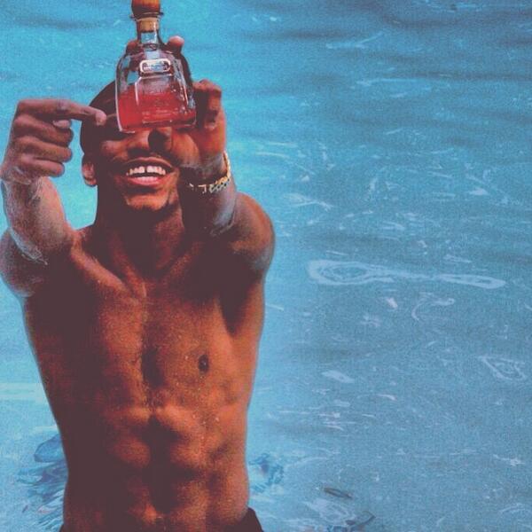 MILLYYGOTAK's tweet image. #WhatDrug 😂 #trickquestion #twoanswers