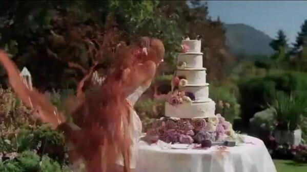 tevxtdrive's tweet photo. I find this hilarious. 😂😂😂 @Zendaya #zapped http://t.co/rnKKWwlvgp