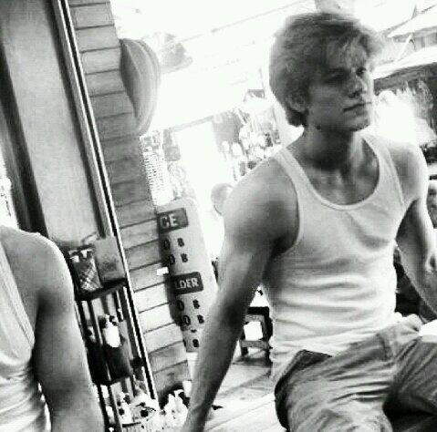 FakingTill's tweet photo. New icon? http://t.co/j0r595TcMO