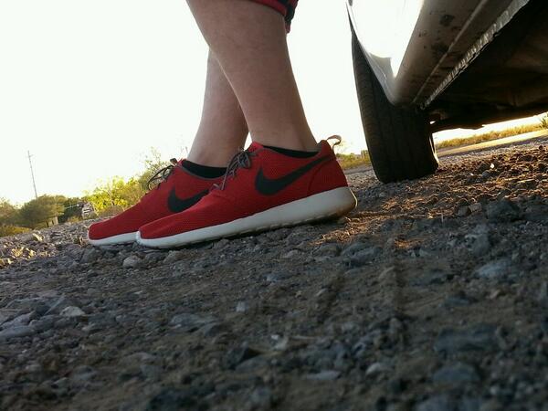 _BrianBenjamin's tweet image. #rosche #roscheruns #sneakers #nike