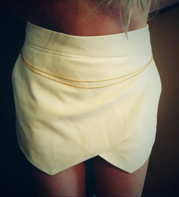 bchained's tweet image. And the #bchained #belly chain is here too!! $25CDN ! Order yours thru email info@bchained.com! #fashion #jewelry