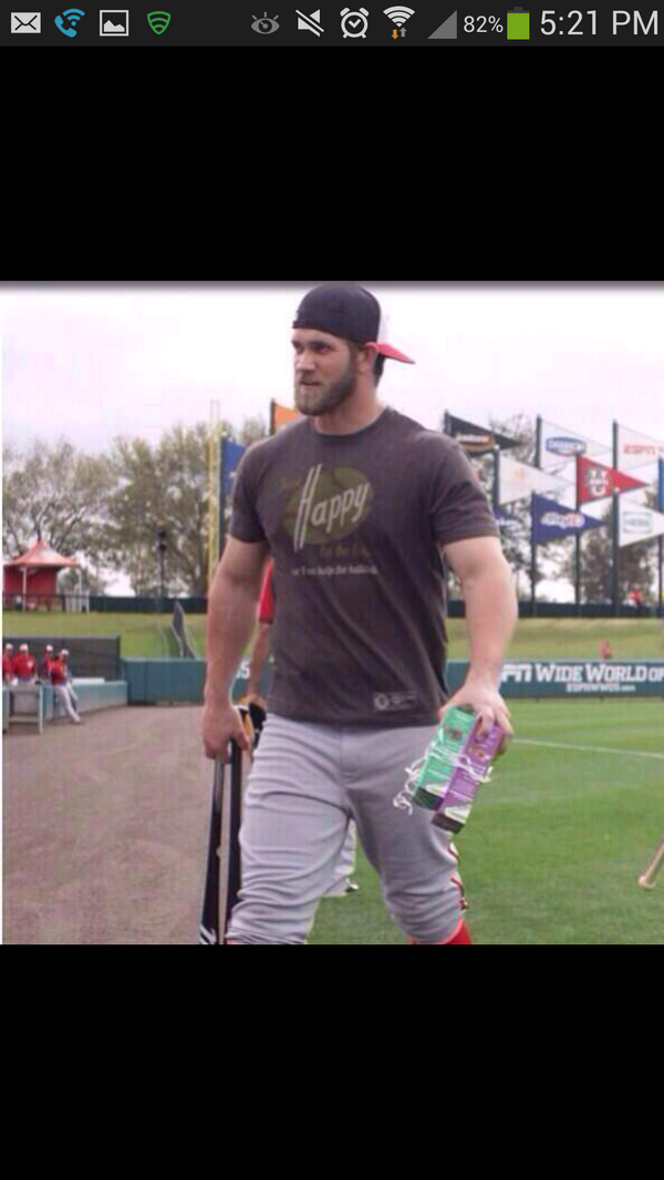 ClashHumor's tweet image. If only I could have this as my barbarian #cochumor #bryceharper