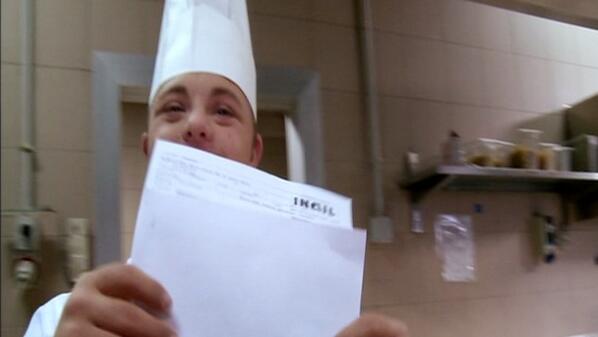 "A ma', questa è pe' te!"
La soddisfazione del primo stipendio #Hotel6Stelle #Rai3