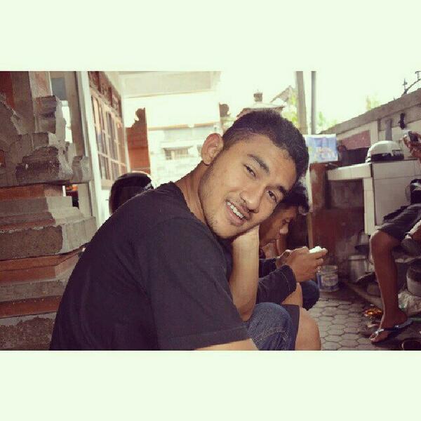 restutunta's tweet image. 