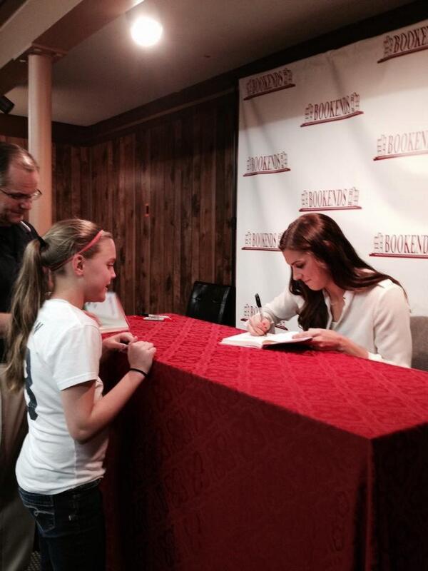 Runcob18's tweet photo. My daughter Mo meeting her hero @alexmorgan13 today in NJ. Thanks Alex for making her day http://t.co/1OmfuuRnqw