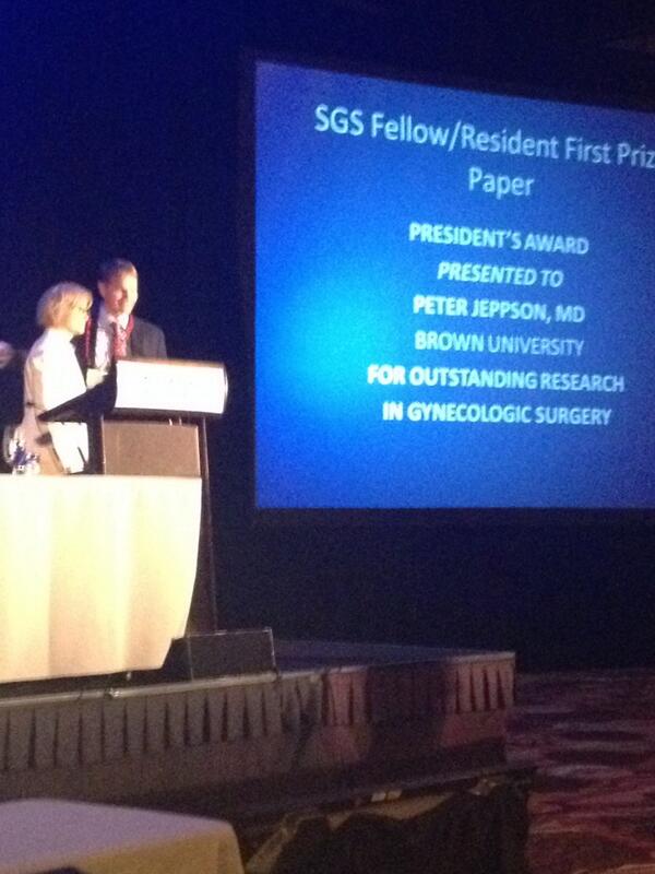 AmandaEcker1's tweet photo. @GynSurgery congrats Peter jeppson for best resident paper! http://t.co/YMirBp82pd