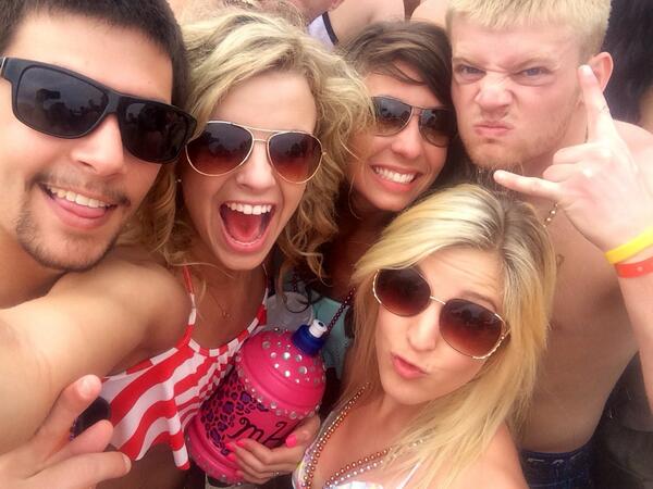 brycatt's tweet image. #SpringBreakk 💙 @maddysunn @tylerstonee @kenziepow