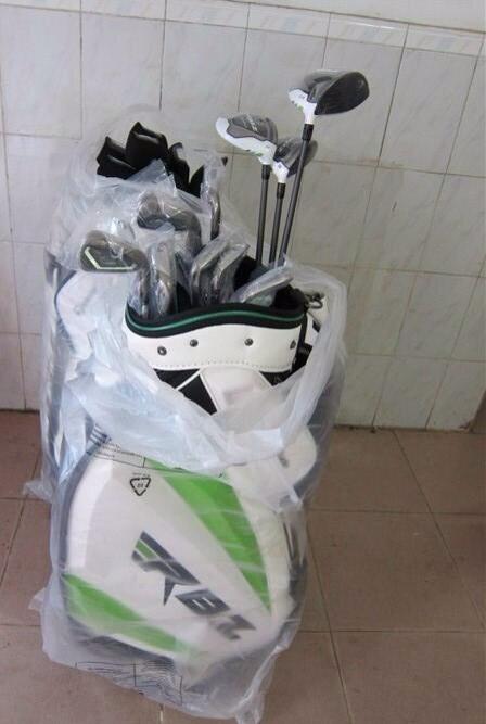 GolfSwag101's tweet photo. GIVEAWAY! Taylor Made Rocketballz set. RT to enter. Must be following. Winner will be DMd tomorrow at 8pm. http://t.co/T0eMhXFrvl