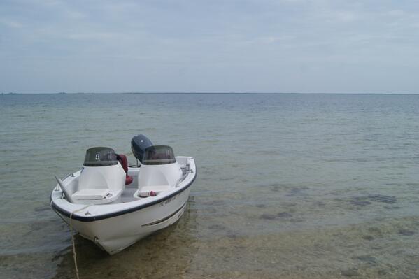 geertzm's tweet image. 30/100 boating with the bros! #nolesson #100happydays