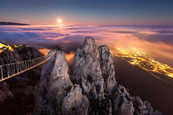 Gabriele_Corno's tweet photo. Ai-Petry. Night, Full Moon, #Yalta #Crimea #Ukraine  by Denis Belitsky http://t.co/5A3Y5UF3U5