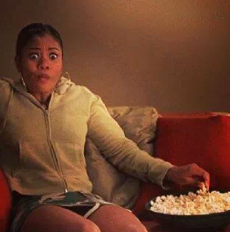 PllSLAT's tweet image. #PLLFans watching Pretty Little Liars: