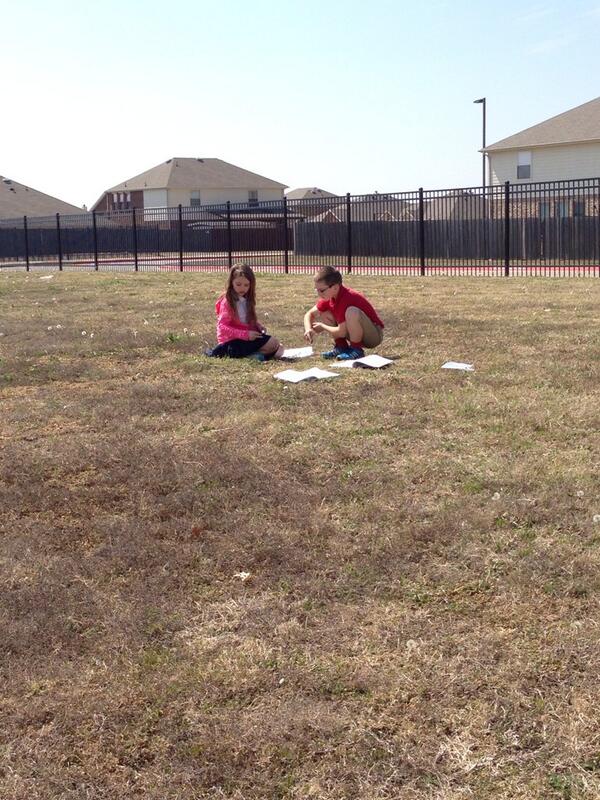 Mrs_Davis_3rd's tweet photo. Time for an ecosystem exploration!  #educ8bisd http://t.co/nnLbrwQoFk