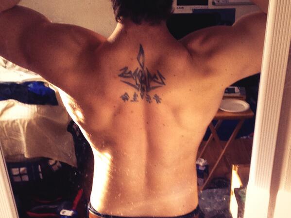 GetUpAndGo86's tweet image. “@fitstuff08: Bitta back progress! #back #shoulders #delts #fitfam @wearefitfam @GetUpAndGo86 http://t.co/DkSpqaVZyw” S/O to my gym partner!