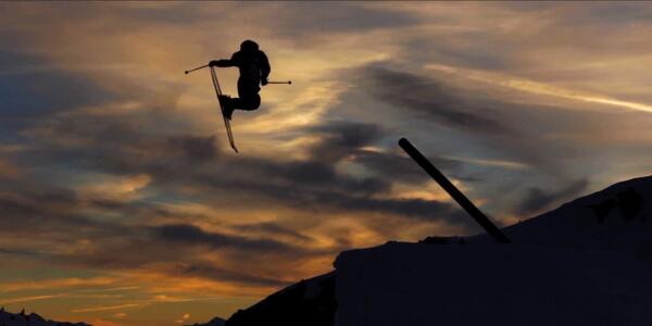 FREESKIER's tweet photo. [Video] @JossiWells, @eliasambuhl and more have a soul session in Flachauwinkl → http://t.co/YWcm8LKyIN #Skiing http://t.co/MeUY1vlAIg