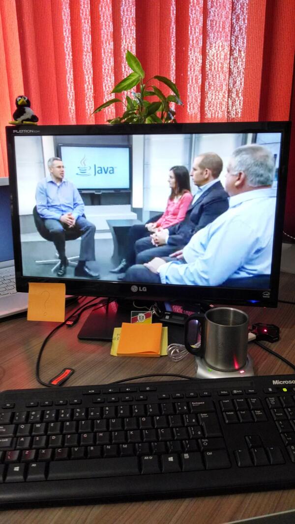 SoftDevelopTI's tweet image. Assistindo o #java8qa .
Watching the  #java8qa .