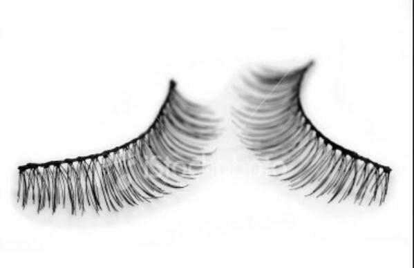 KushNMusicss's tweet image. How Many Females Can RT They Never Wore These Before💁