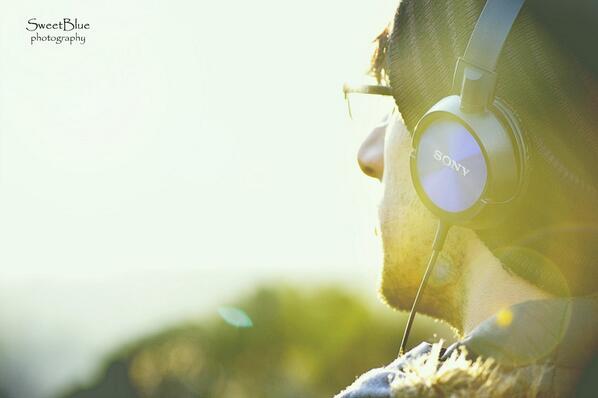 SweetBlueCoral's tweet photo. La música es vida. http://t.co/YPULhZcen9