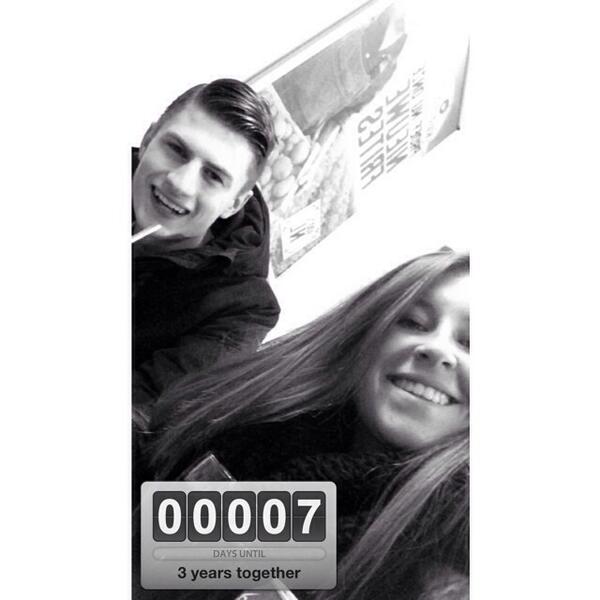 Maximeafca_'s tweet image. Nog een weekje en dan alweer drie jaar samen met m'n knapperd! Love you ! 💞  met - @timtrefthet