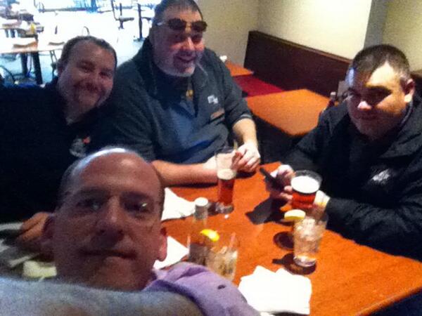 Snak_Zilla's tweet photo. @Dan_duvalljr @shreves01 @AaronWHale #ourtimeARRO http://t.co/Viq6zjKoZs