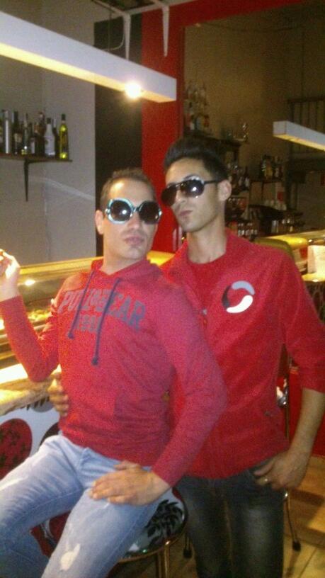 IVNSNCHEZ's tweet photo. @Adrian_N_C @fefii_ML @IVNSNCHEZ  oleee!! Martes de chupitos... =) http://t.co/ejW8Iw5ucT