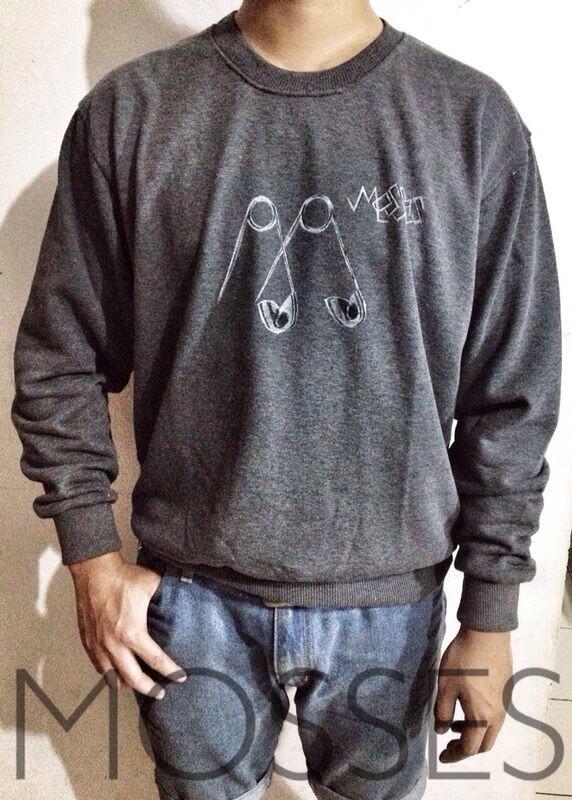 PINsweater from <a href="/Mossescoltd/">MOSSESartcoltd</a> price 200 K IDR , size L, paint, originalhandmade