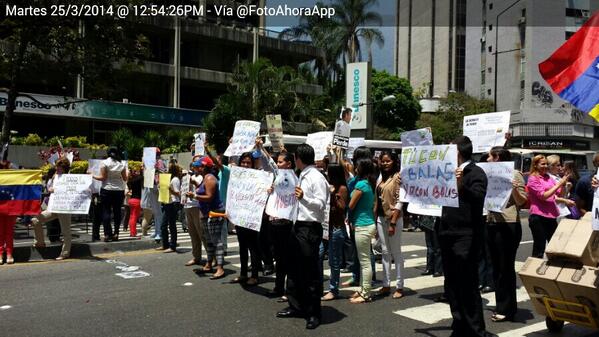 #25M que no quede ningún semáforo donde no se proteste. Por que esta lucha es de TODOS LOS VENEZUELANOS