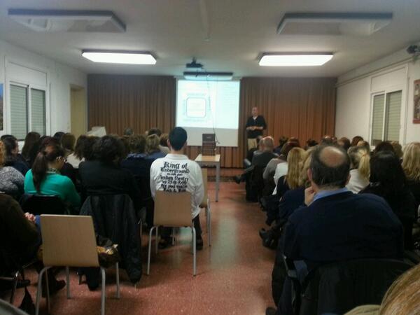 mercadermm's tweet photo. Xerrant sobre la felicitat amb Juanjo Fernandez a l'escola Vedruna Palamos http://t.co/hFjsSmoDRf