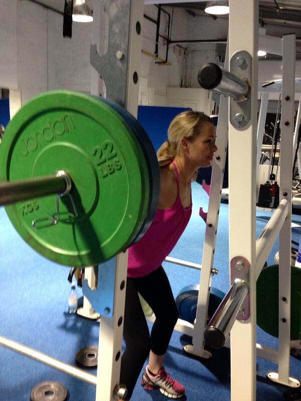 theruthnicholas's tweet image. Leg session including 80kg squats, deadlift jumps, walking lunges and hamstring curls #cannotwalk #legday