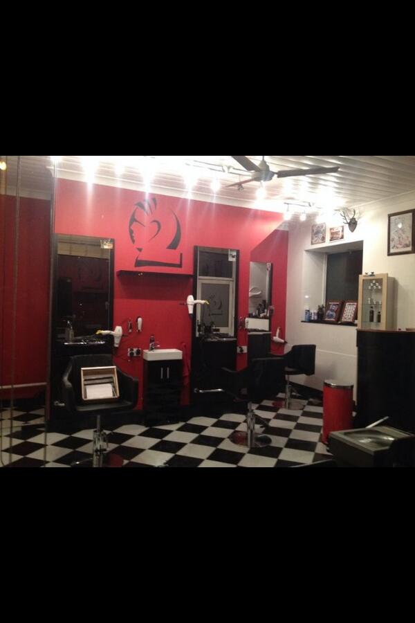 head2headbarber's tweet photo. #head2head Stanground looking good 💈❤ @demonbarber84 @liamh2h @BattyMattcbatty @TristonSJ @bubbasean66 http://t.co/5rLB4v1IEl